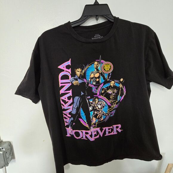 Wakanda Forever Marvel Studio black‎ Panther T-shirt XL - Picture 1 of 9